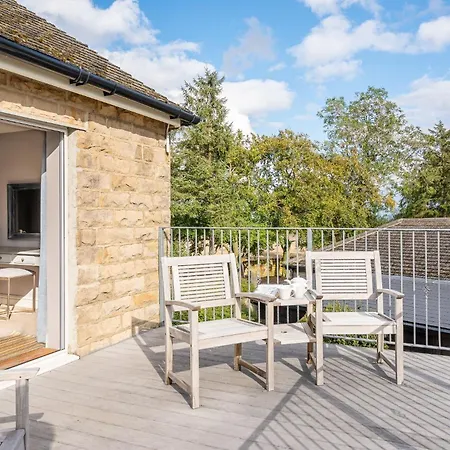 Holiday home Harelands